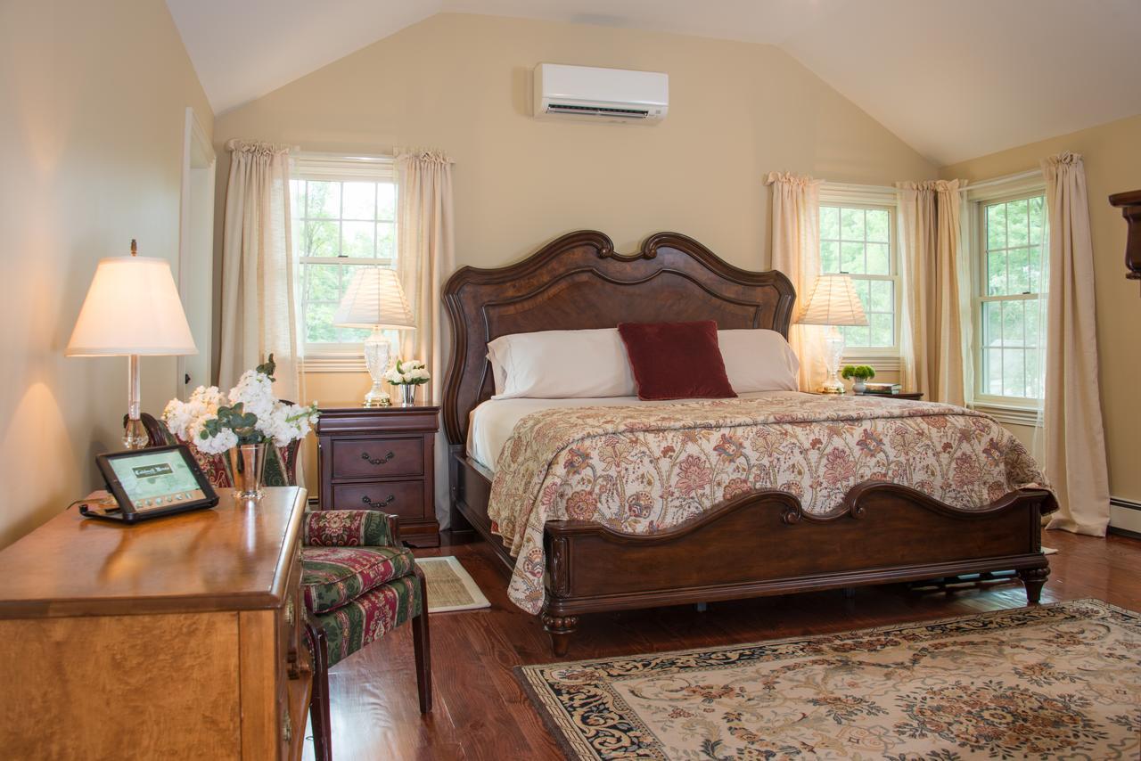 Caldwell House Bed And Breakfast Salisbury Mills Exterior photo